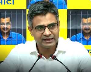 जेल में हर हफ्ते दो-दो मंत्रियों से मुलाकात करेंगे सीएम केजरीवाल : आम आदमी पार्टी